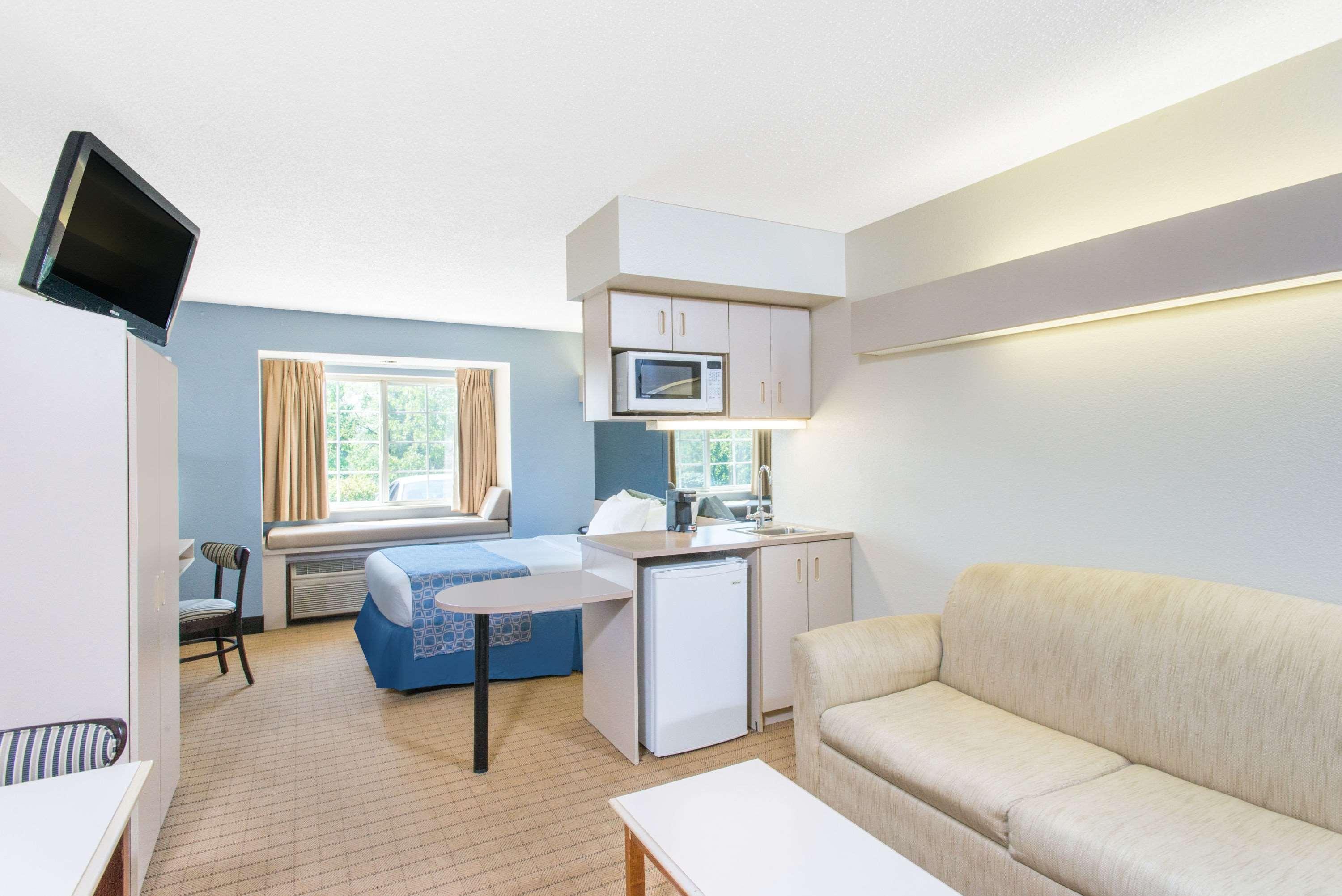 Microtel Inn & Suites By Wyndham Сенека-Фолс Екстер'єр фото